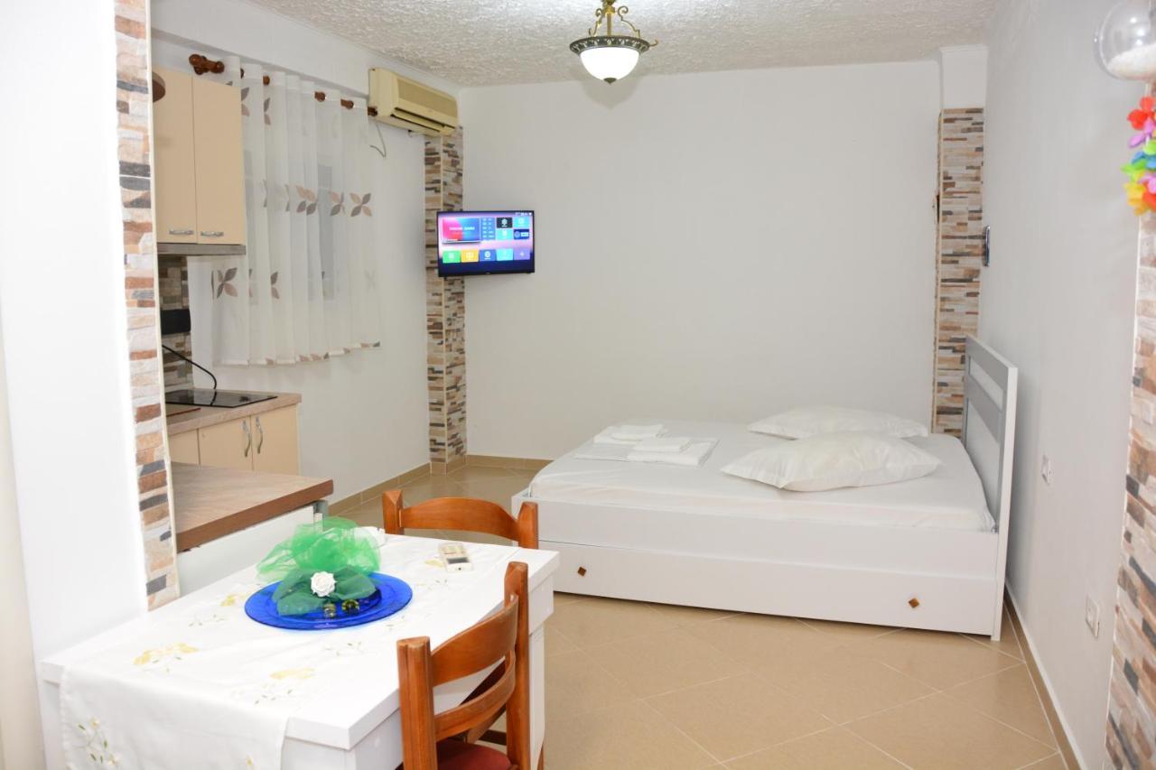 Vlorë Mico'S Apartments מראה חיצוני תמונה