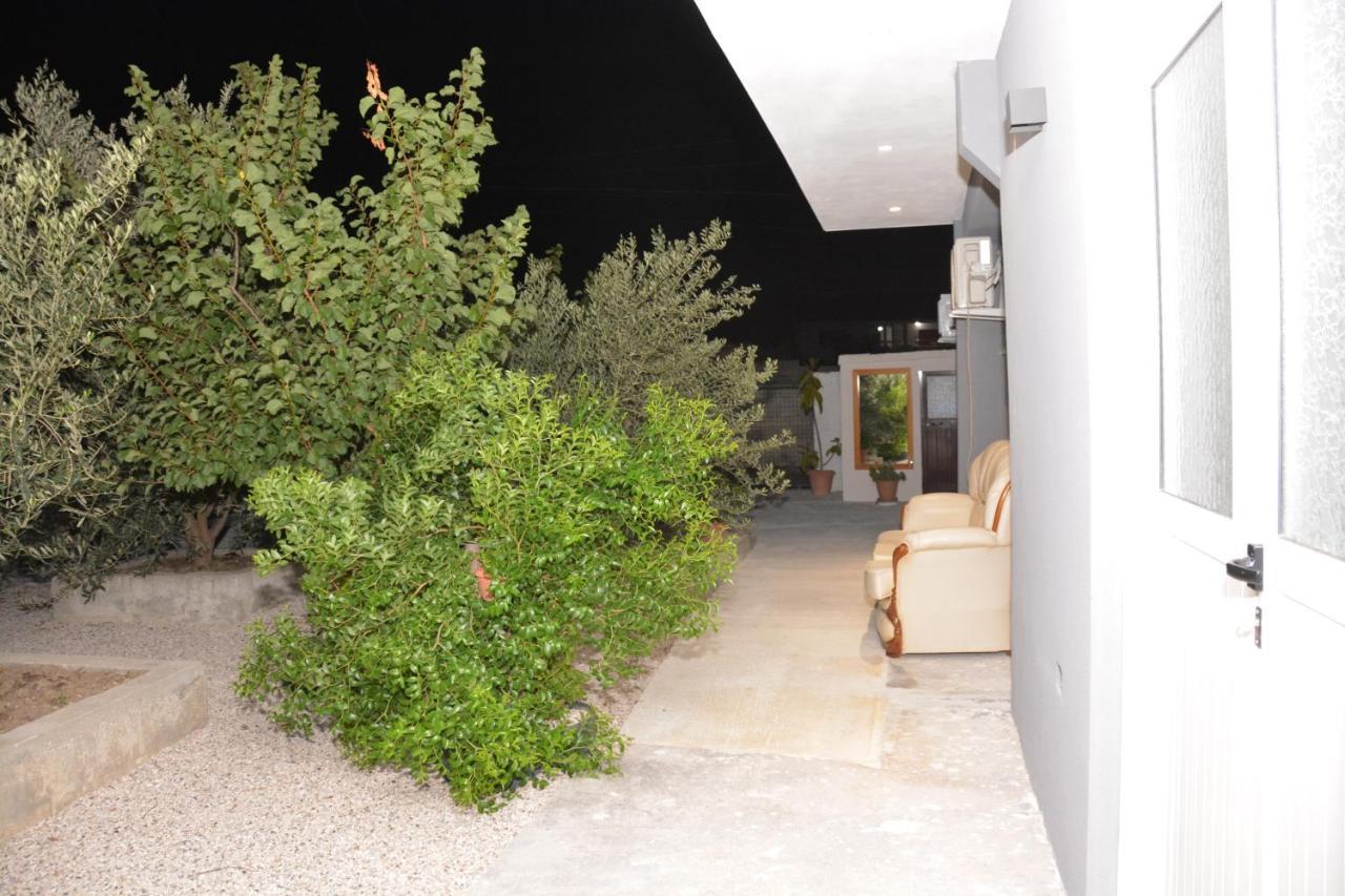 Vlorë Mico'S Apartments מראה חיצוני תמונה