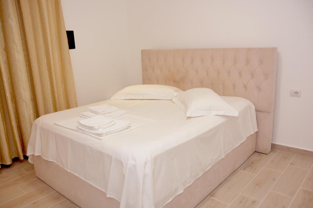 Vlorë Mico'S Apartments מראה חיצוני תמונה