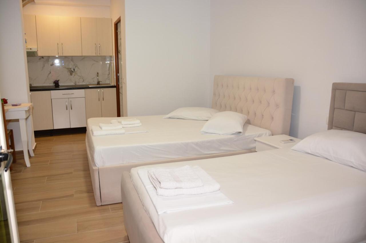 Vlorë Mico'S Apartments מראה חיצוני תמונה
