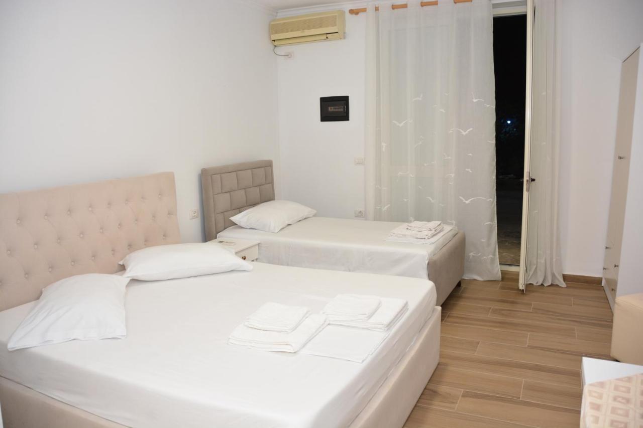 Vlorë Mico'S Apartments מראה חיצוני תמונה