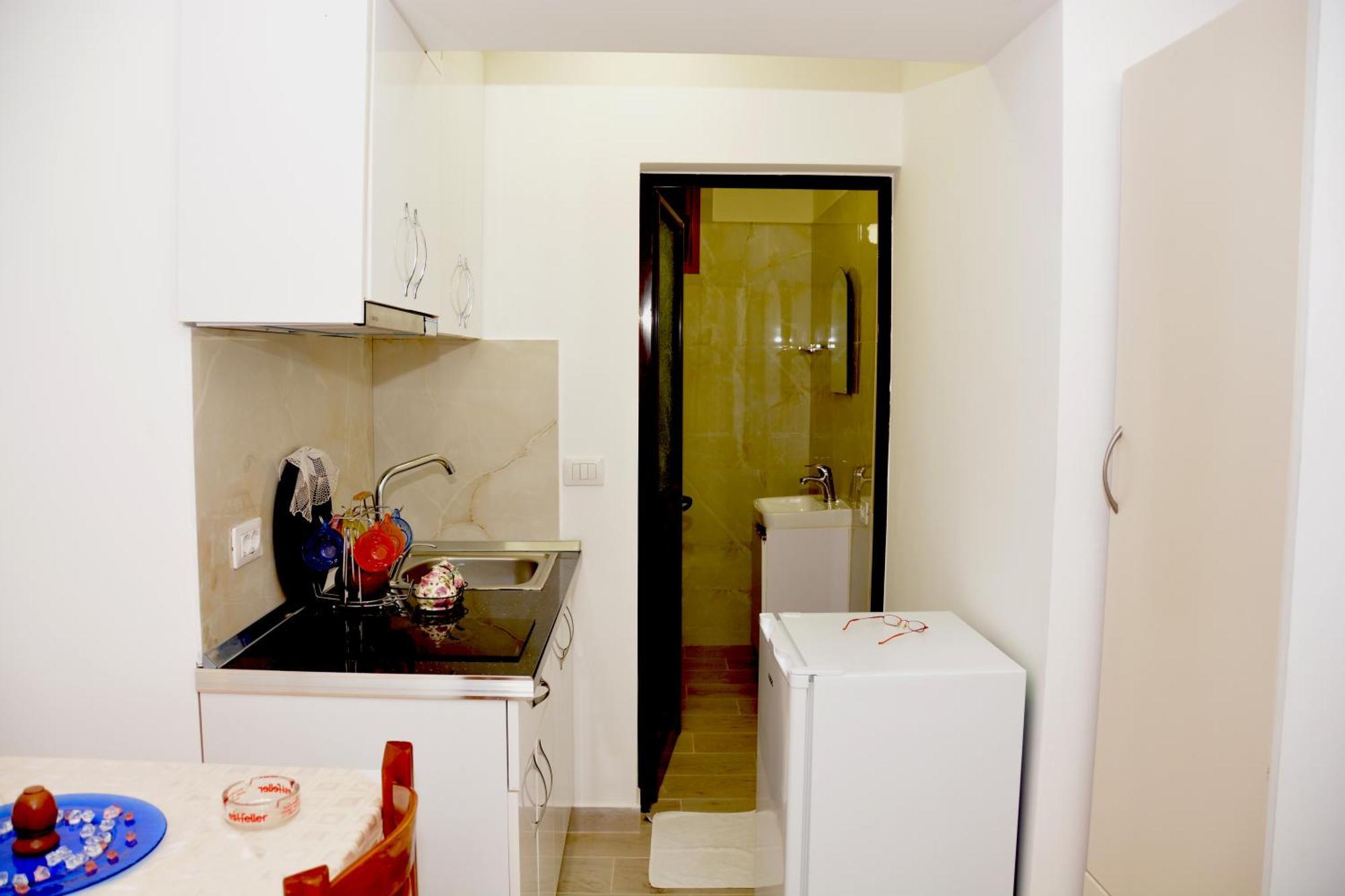 Vlorë Mico'S Apartments מראה חיצוני תמונה
